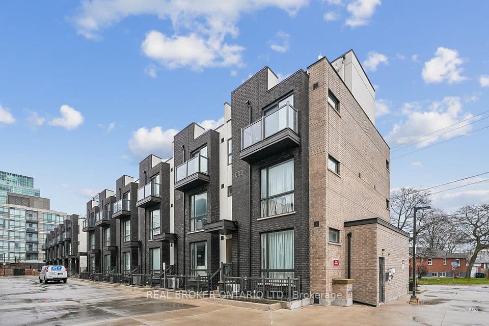 26 Fieldway Road 46, Toronto, ON M8Z 3L2 – photo 2