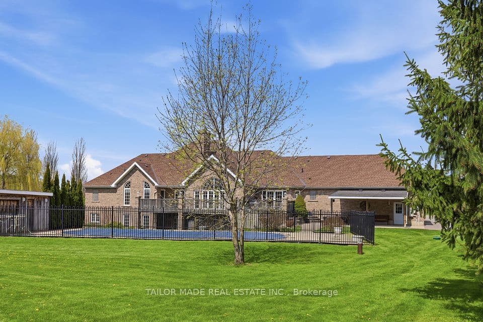 1749 Station Road, Caledon, ON L7C 3L2 – photo 2