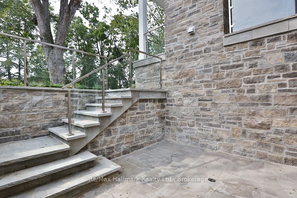 482 Morrison Road, Oakville, ON L6J 4K5 – photo 3