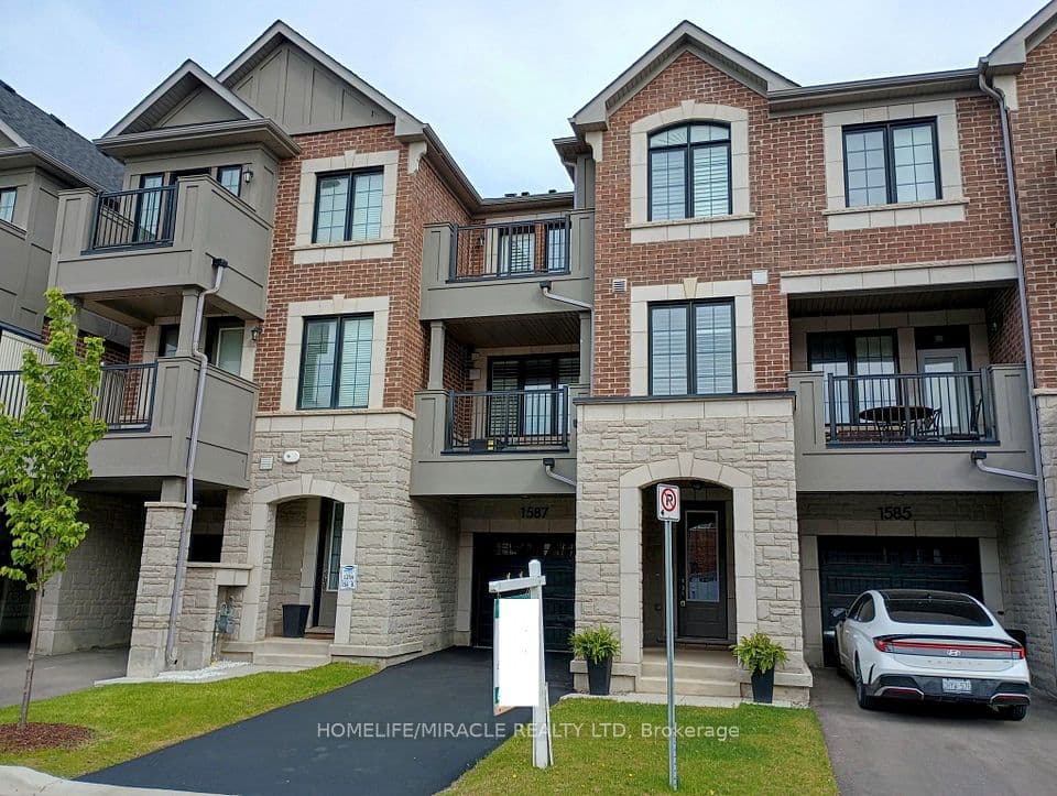 1587 Moira Crescent, Milton, ON L9E 1X8 – photo 3