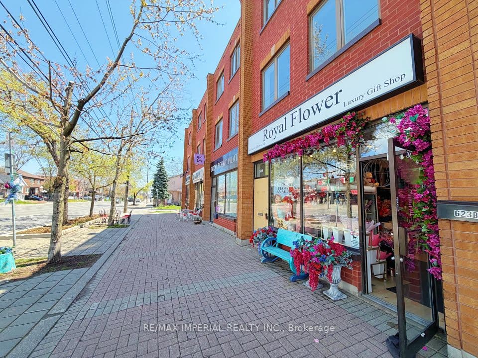623-623A The Queensway, Toronto, ON M8Y 1K4 – main photo