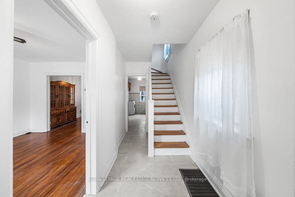 616 Old Weston Road, Toronto, ON M6N 3B3 – photo 2