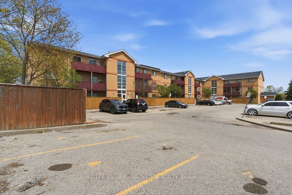211 Forum Drive 302C, Mississauga, ON L4Z 4C1 – photo 3