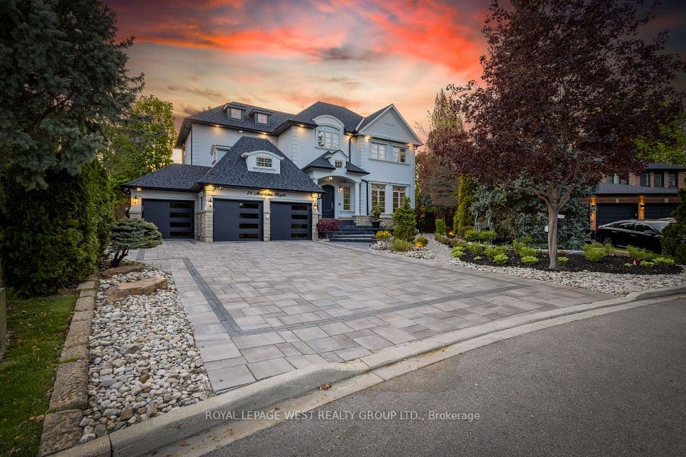 24 McArthur Heights, Brampton, ON L6Z 3N2 – main photo