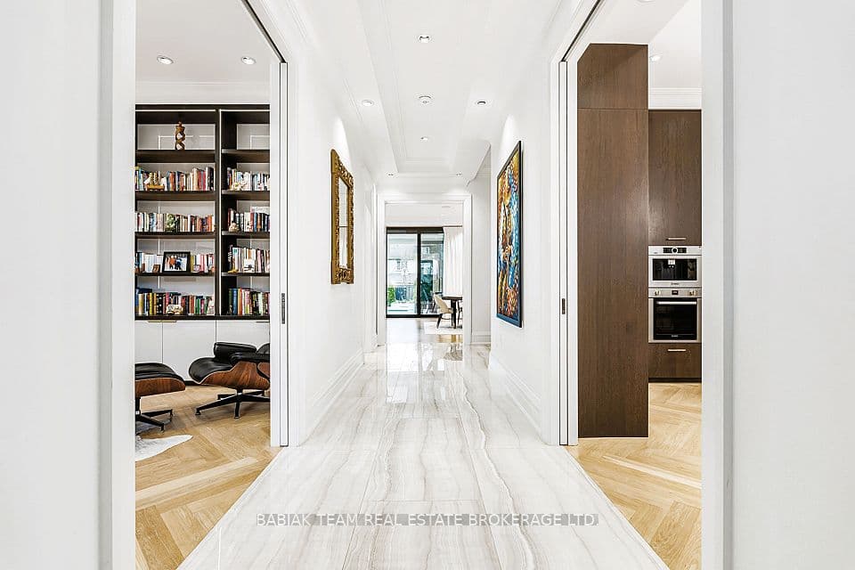 8 Baby Point Terrace, Toronto, ON M6S 4S4 – photo 2