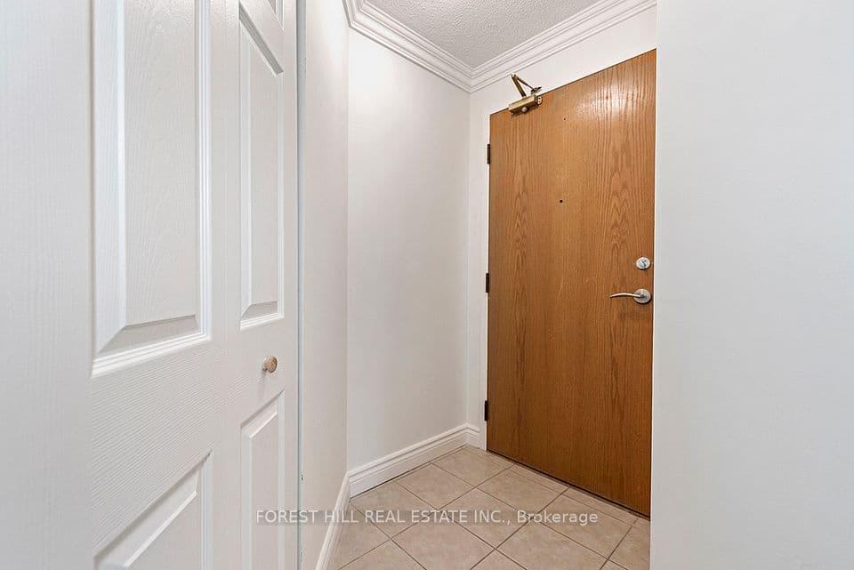 3 Hickory Tree Road 510, Toronto, ON M9N 3W5 – photo 2