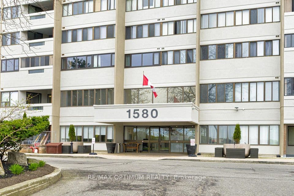 1580 Mississauga Valley Boulevard 1801, Mississauga, ON L5A 3T8 – photo 2