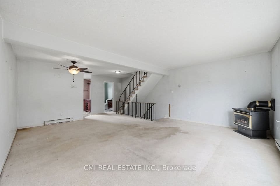 2440 Bromsgrove Road 71, Mississauga, ON L5J 4J7 – photo 3