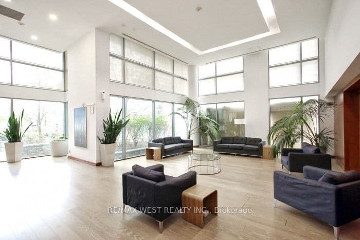 225 Webb Drive 903, Mississauga, ON L5B 4P2 – photo 3