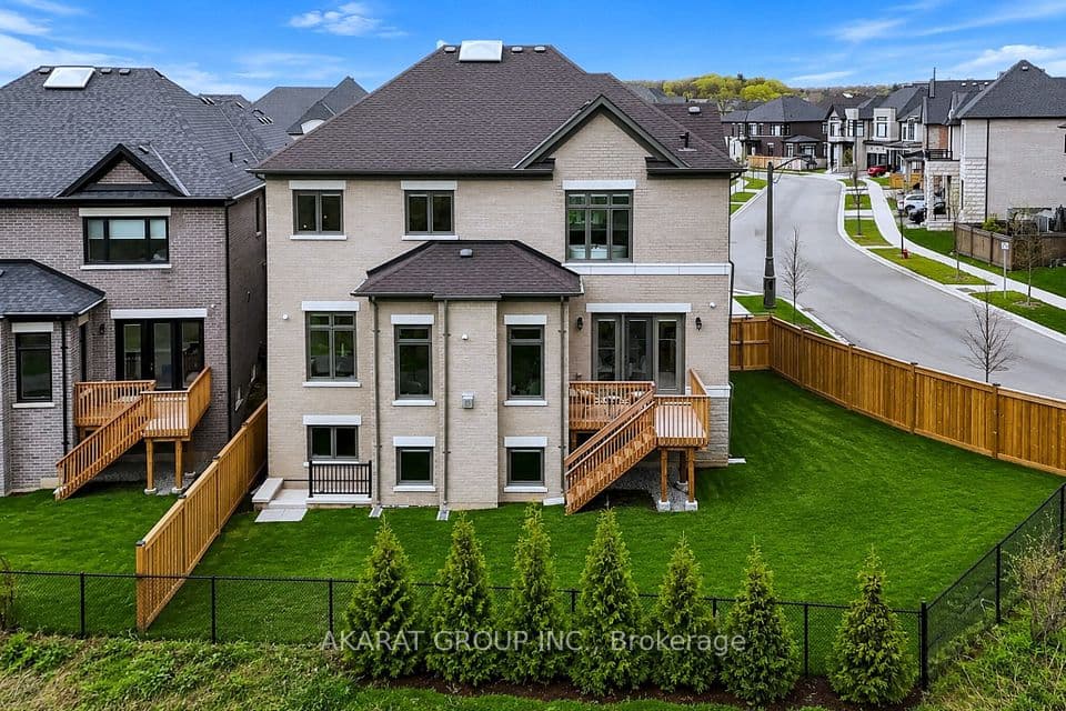 1283 Meadowside Path, Oakville, ON L6M 5M9 – photo 3