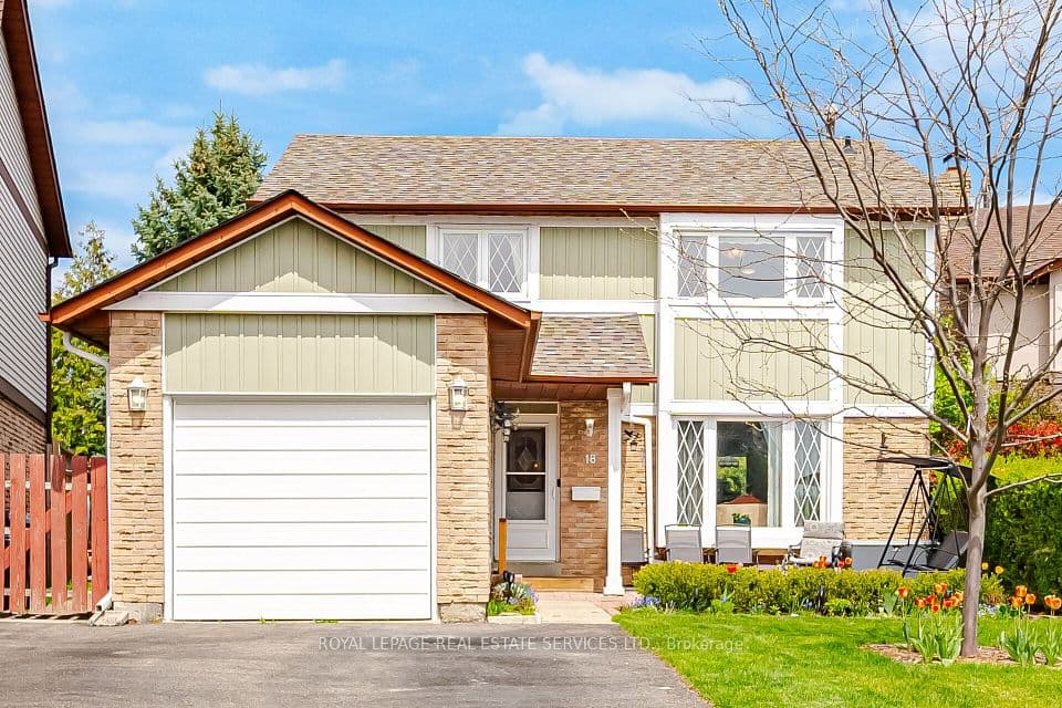 18 Wolverton Crescent, Brampton, ON L6S 3L1 – main photo