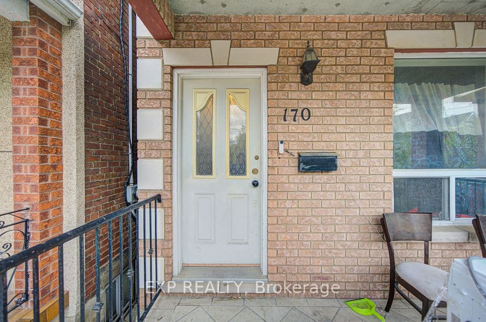 170 Wallace Avenue, Toronto, ON M6H 1V2 – photo 2