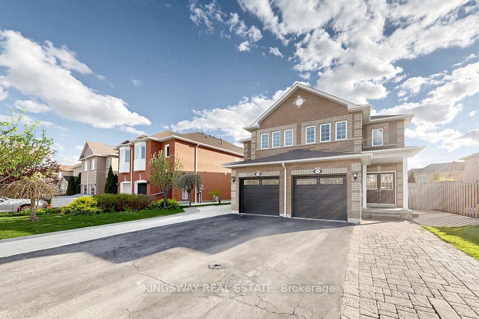 5642 ANNABELLE Avenue, Mississauga, ON L5V 3A9 – photo 2