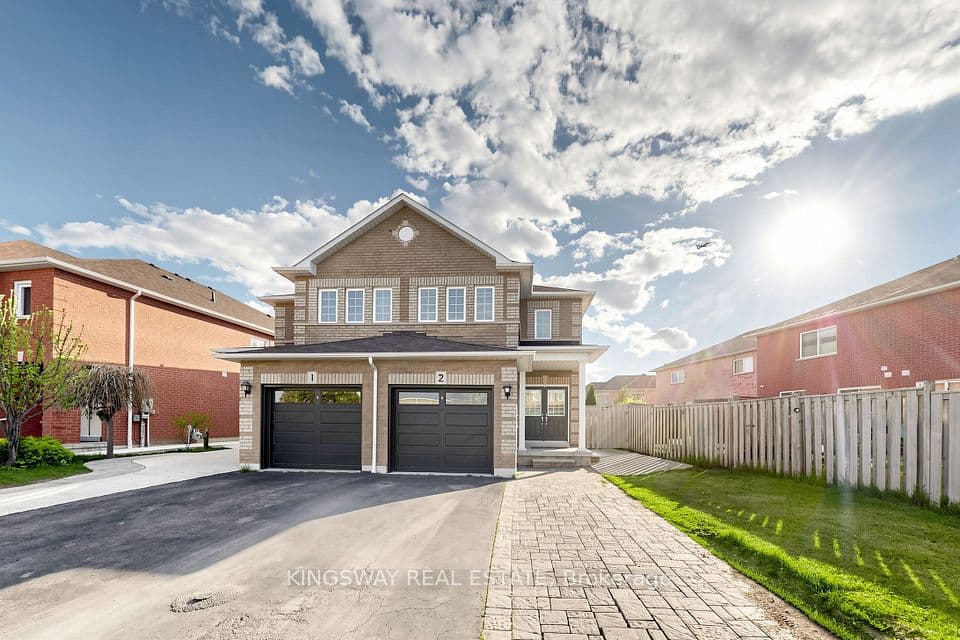 5642 ANNABELLE Avenue, Mississauga, ON L5V 3A9 – main photo
