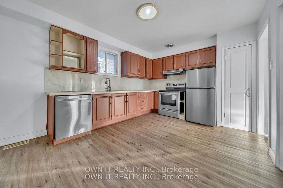 68 Campbell Drive, Brampton, ON L6X 2H7 – photo 2