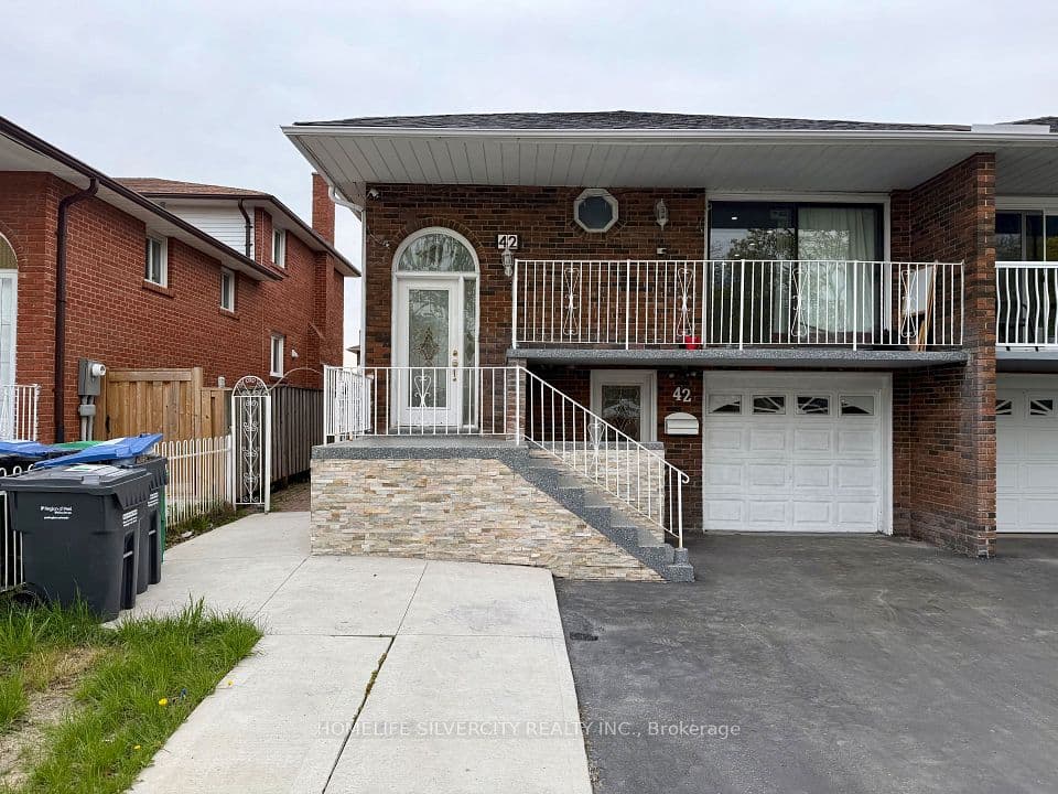42 Royal Salisbury Way, Brampton, ON L6V 3J6 – photo 2