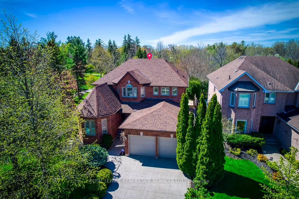 2200 Brays Lane, Oakville, ON L6M 3J7 – main photo