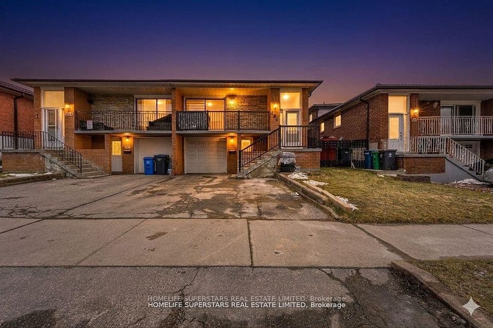 306 Royal Salisbury Way, Brampton, ON L6V 3G5 – main photo