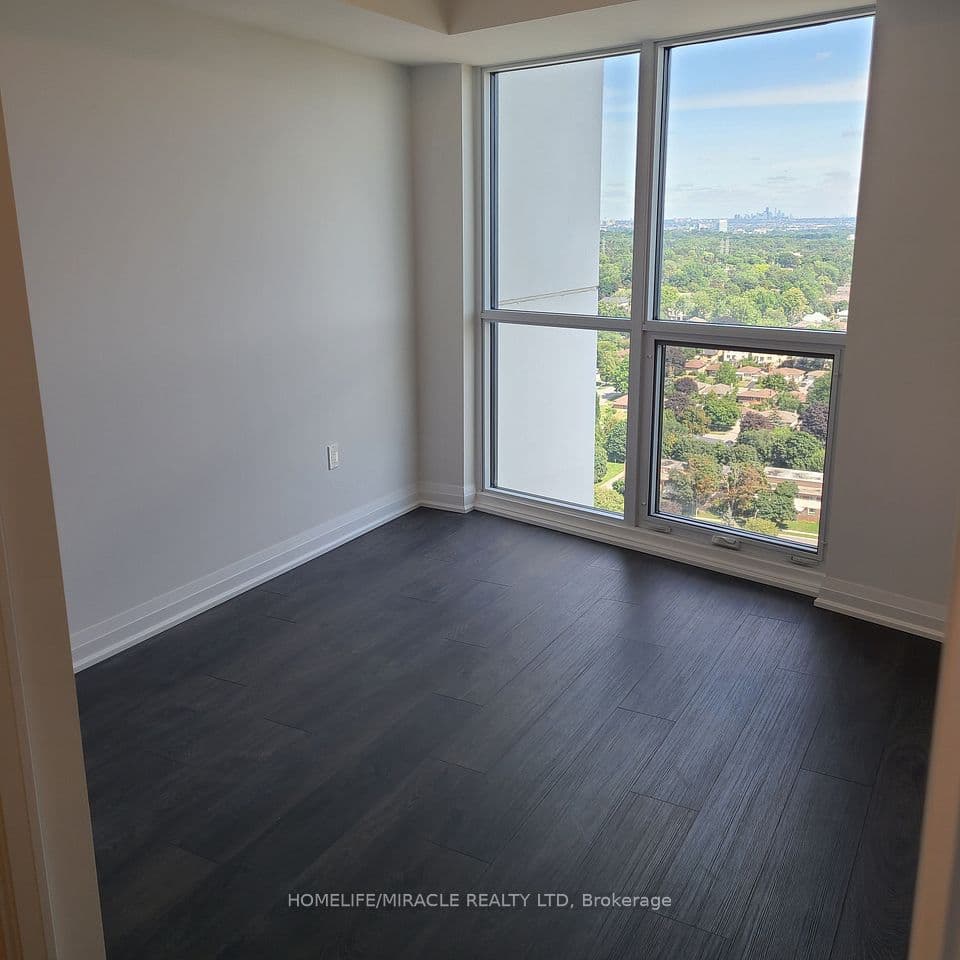 30 Gibbs Road E 2406, Toronto, ON M9B 0E4 – photo 2