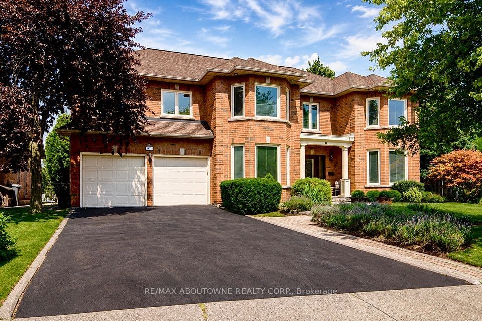 1471 The Links Drive, Oakville, ON L6M 2P2 – photo 2