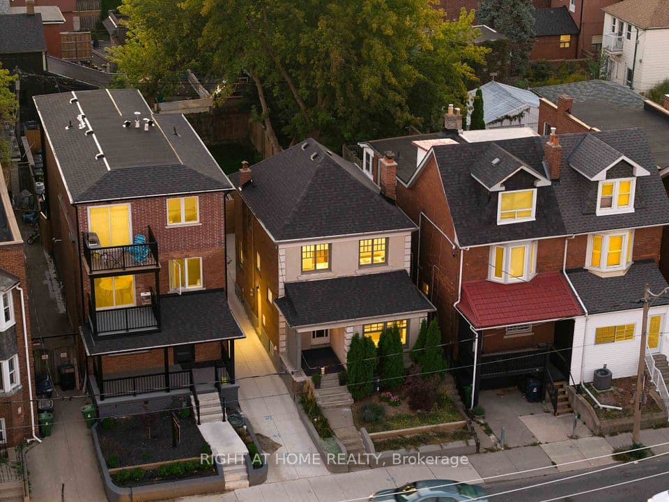 1642 Dufferin Street, Toronto, ON M6H 3L8 – main photo