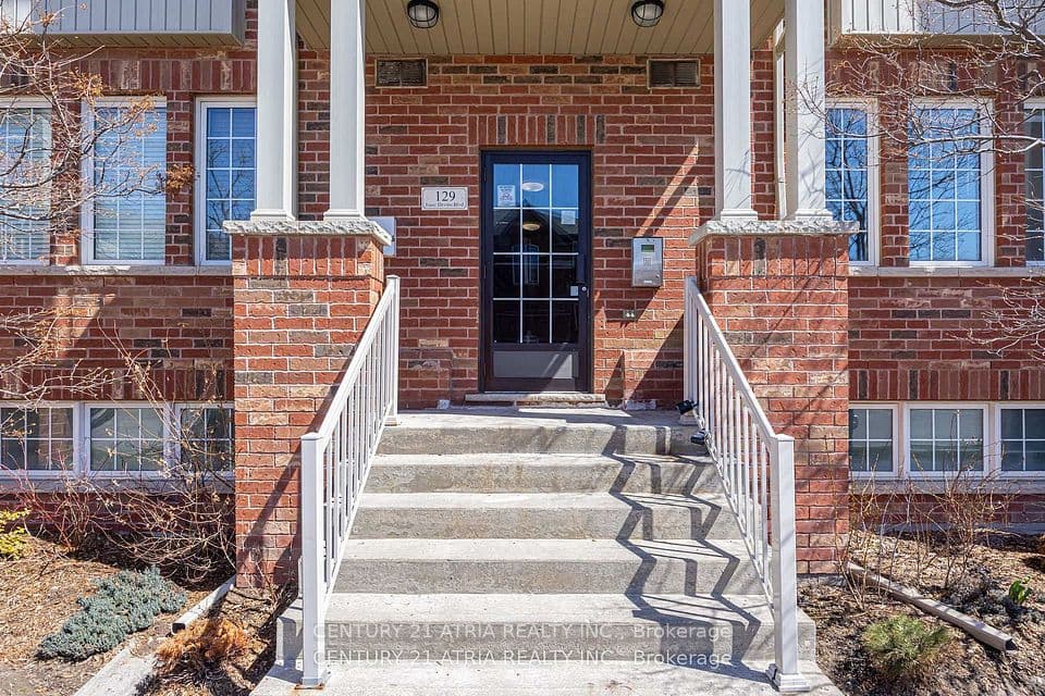 129 Isaac Devins Boulevard 5, Toronto, ON M9M 0C4 – photo 2