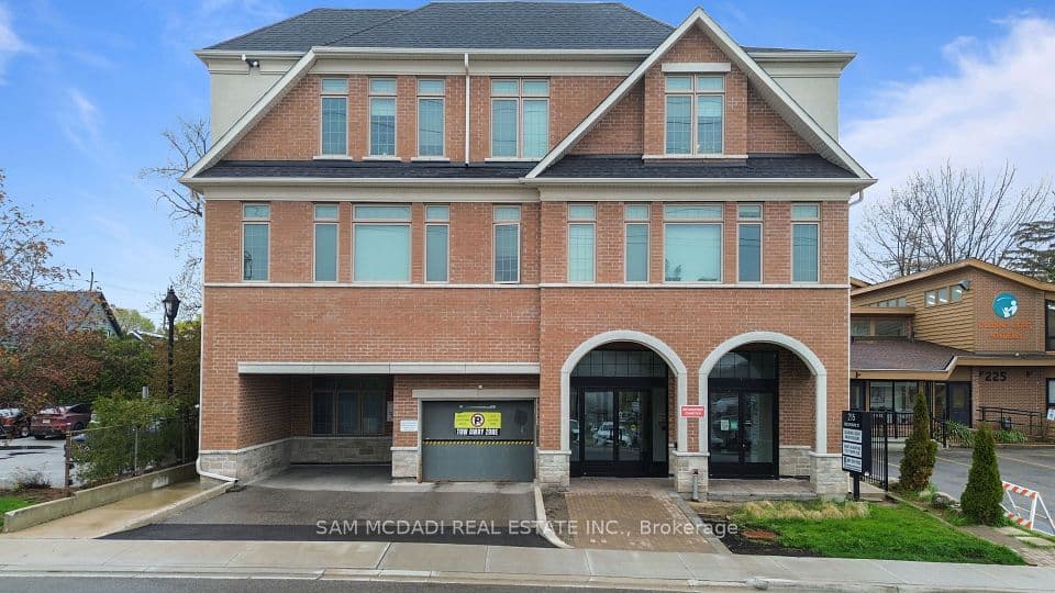 215 Broadway Street 308, Mississauga, ON L5M 1J1 – main photo