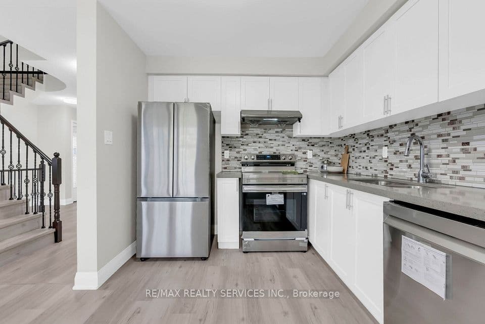 5110 Fairview Street 28, Burlington, ON L7L 7H6 – photo 2