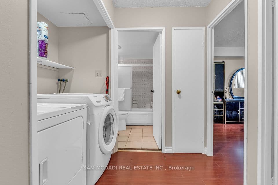 3590 Kaneff Crescent 605, Mississauga, ON K5A 3X3 – photo 3