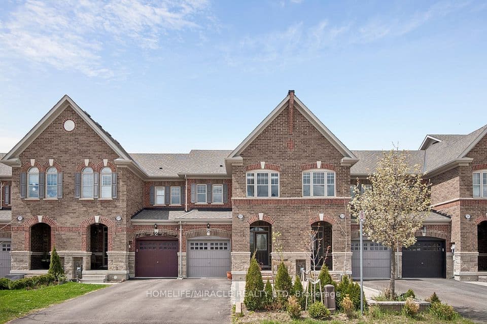 25 True Blue Crescent, Caledon, ON L7E 4K6 – main photo