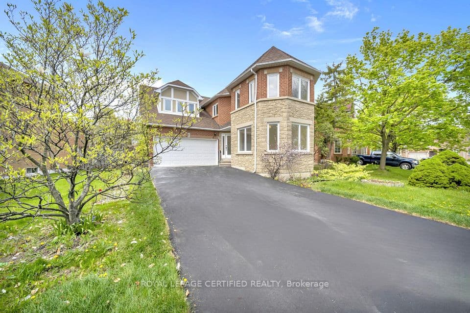 5016 Natkarni Crescent, Mississauga, ON L5V 1L2 – photo 3