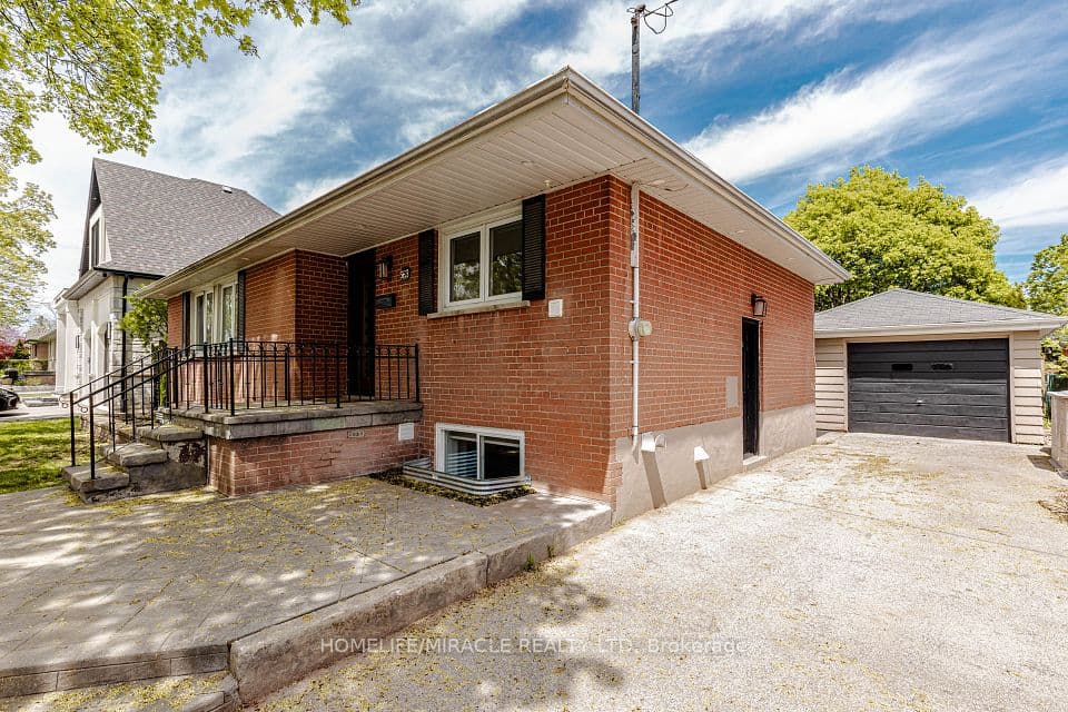 563 Taplow Crescent, Oakville, ON L6L 4V9 – photo 2