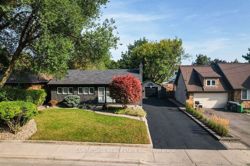 1140 Halliday Avenue, Mississauga, ON L5E 1P9 – photo 2