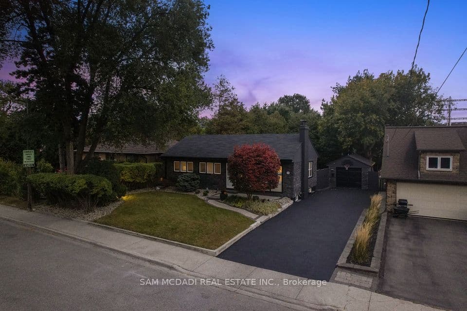 1140 Halliday Avenue, Mississauga, ON L5E 1P9 – main photo