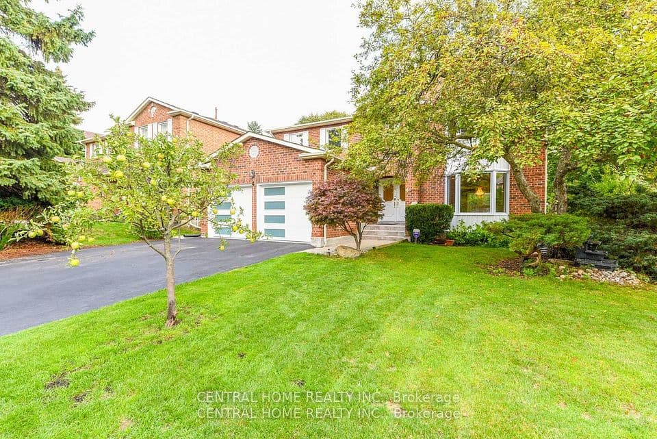 4 Robaldon Road, Toronto, ON M9A 5A7 – photo 2