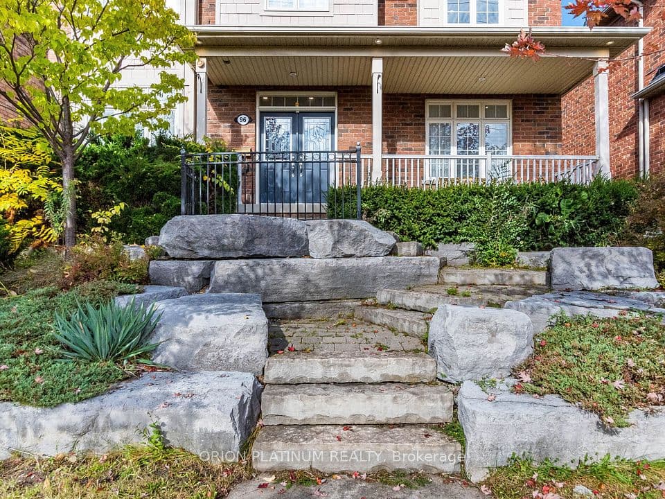 96 Thomas Street, Mississauga, ON L5M 1Y8 – photo 3
