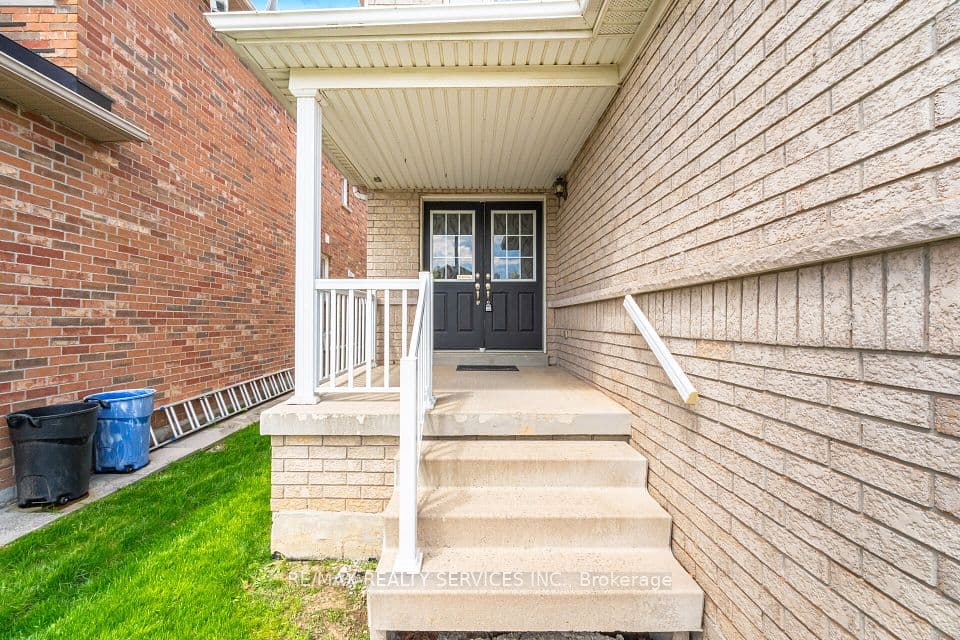 3931 Passway Road, Mississauga, ON L5N 8N4 – photo 2