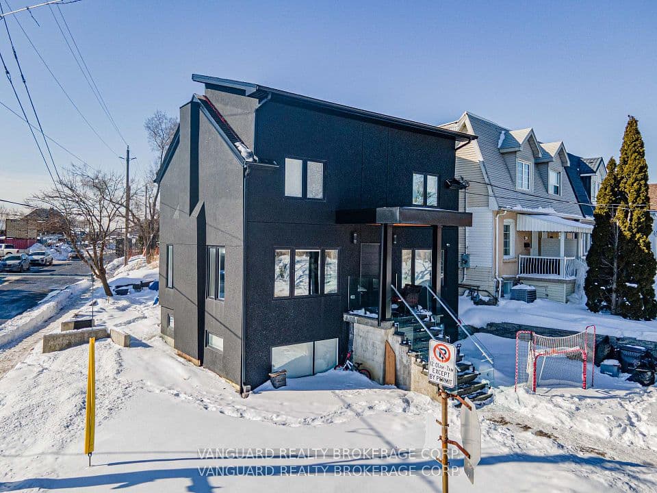 410 Maybank Avenue, Toronto, ON M6N 3S8 – main photo