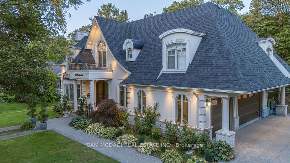 883 Parkland Avenue, Mississauga, ON L5H 3G6 – photo 2