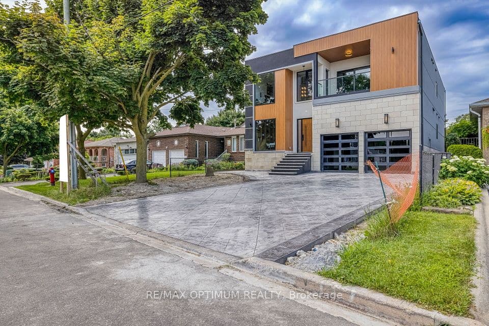 47 Moore Street, Brampton, ON L6X 1V2 – photo 2