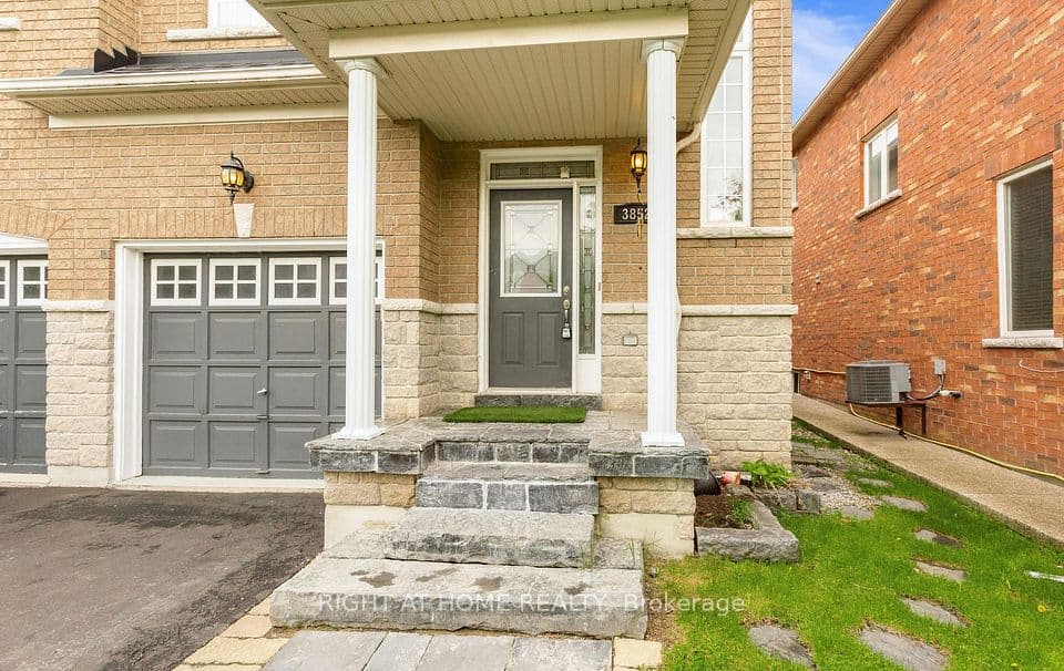 3852 Bloomington Crescent, Mississauga, ON L5M 0A3 – photo 3