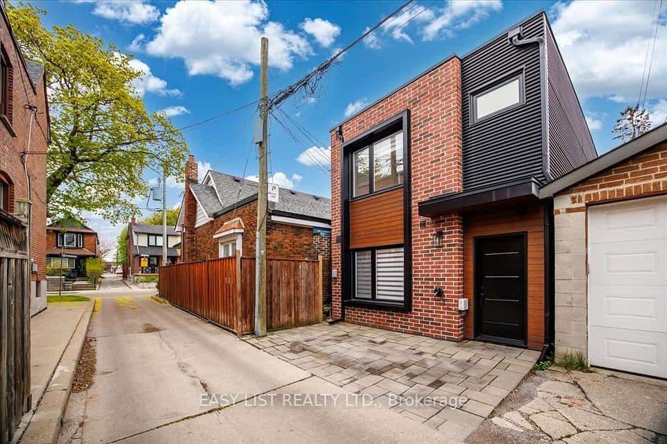 140 Ascot Avenue, Toronto, ON M6E 1G4 – photo 2
