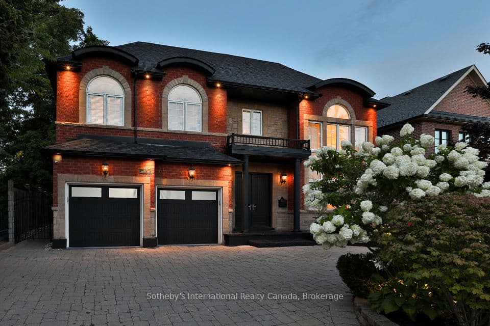 1437 Islington Avenue, Toronto, ON M9A 3K8 – main photo