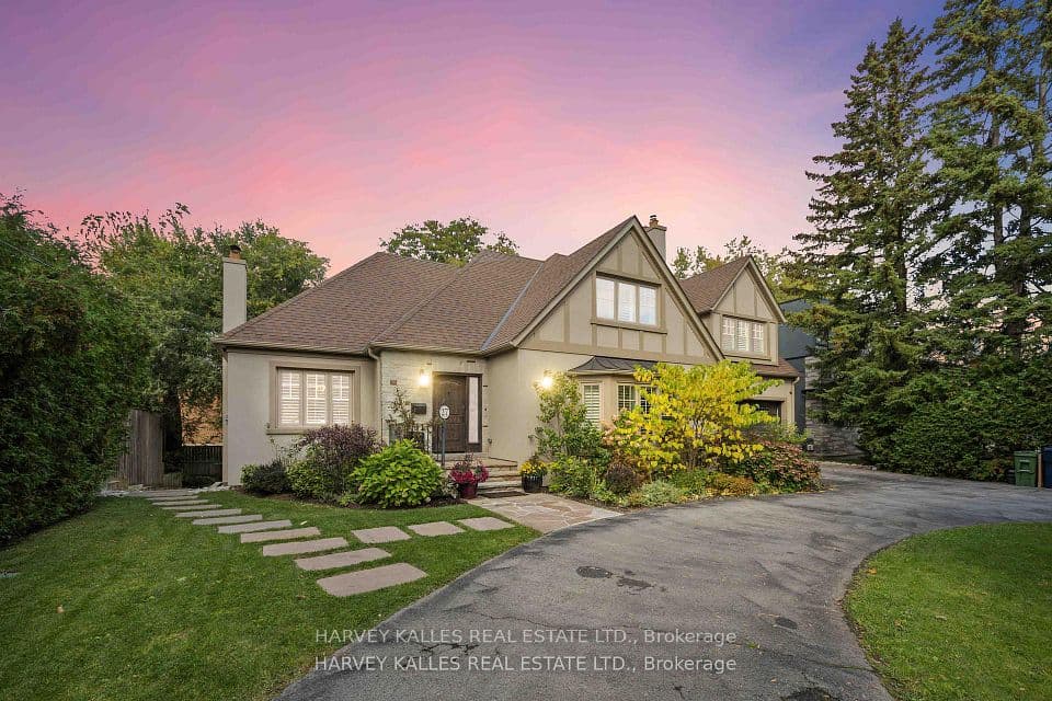 27 Ashley Park Road, Toronto, ON M9A 4C9 – main photo