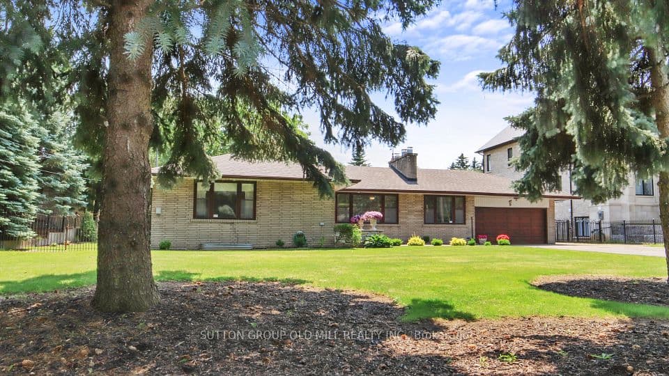 9 Westmount Park Road, Toronto, ON M9P 1R4 – photo 3