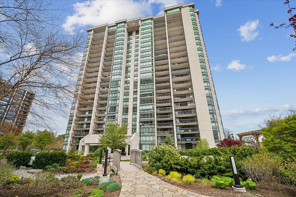 2170 Marine Drive 2104, Oakville, ON L6L 5V1 – main photo