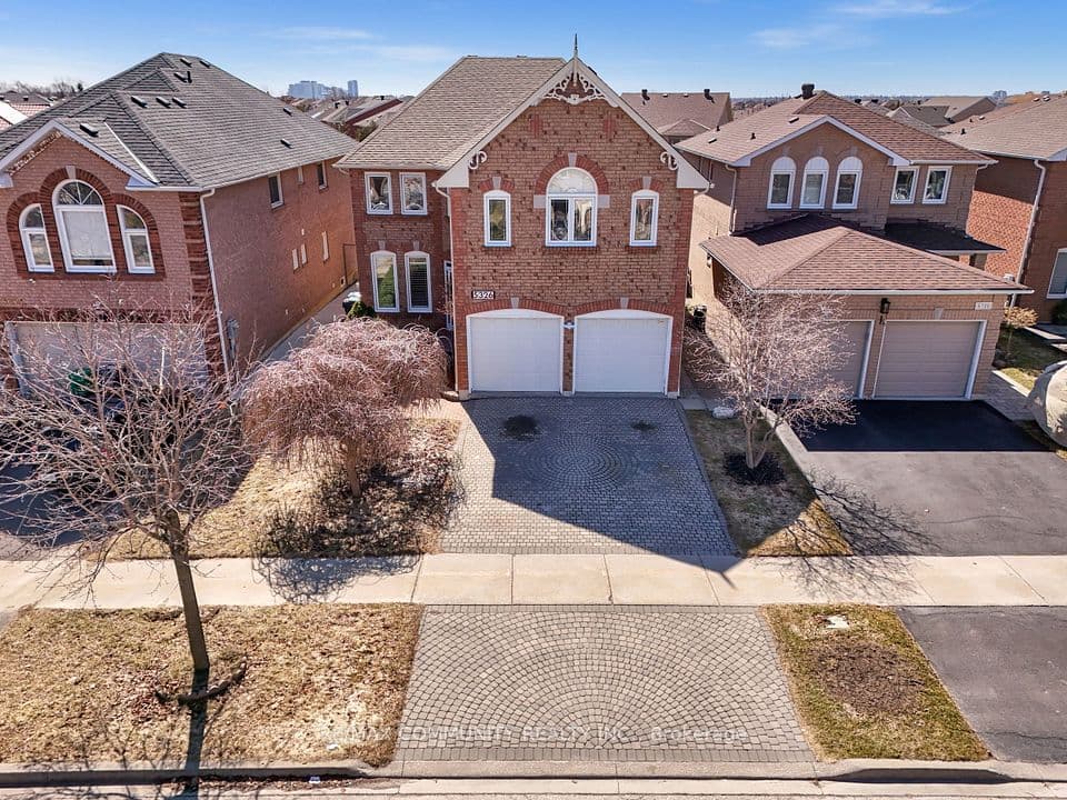 5326 Segriff Drive, Mississauga, ON L5V 1N9 – photo 2