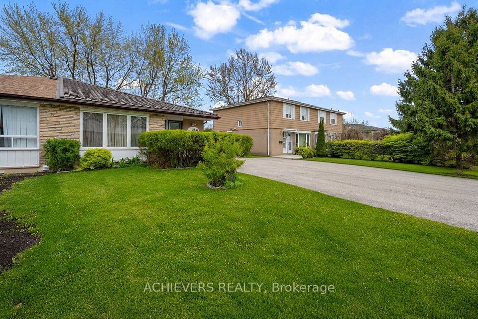 39 Danesbury Crescent, Brampton, ON L6T 1T2 – photo 2