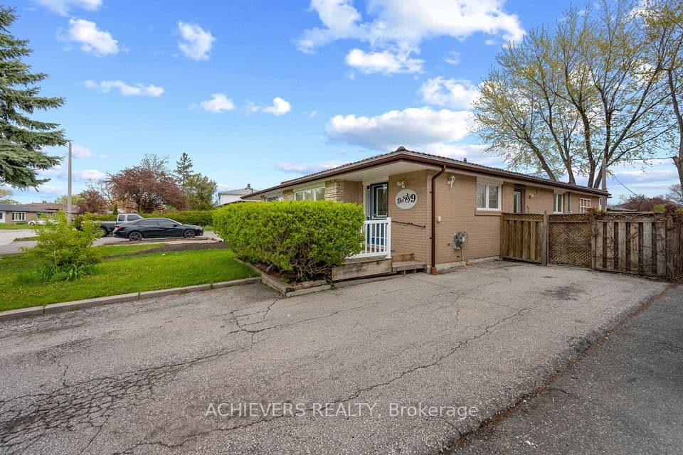 39 Danesbury Crescent, Brampton, ON L6T 1T2 – photo 3