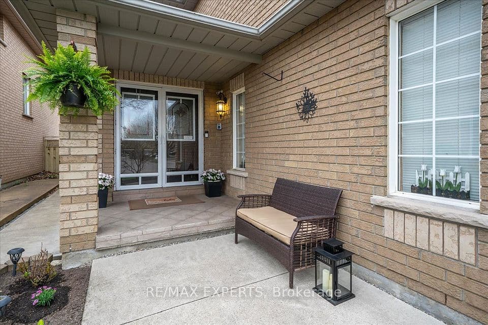 182 Waterbury Street, Caledon, ON L7E 2H9 – photo 3